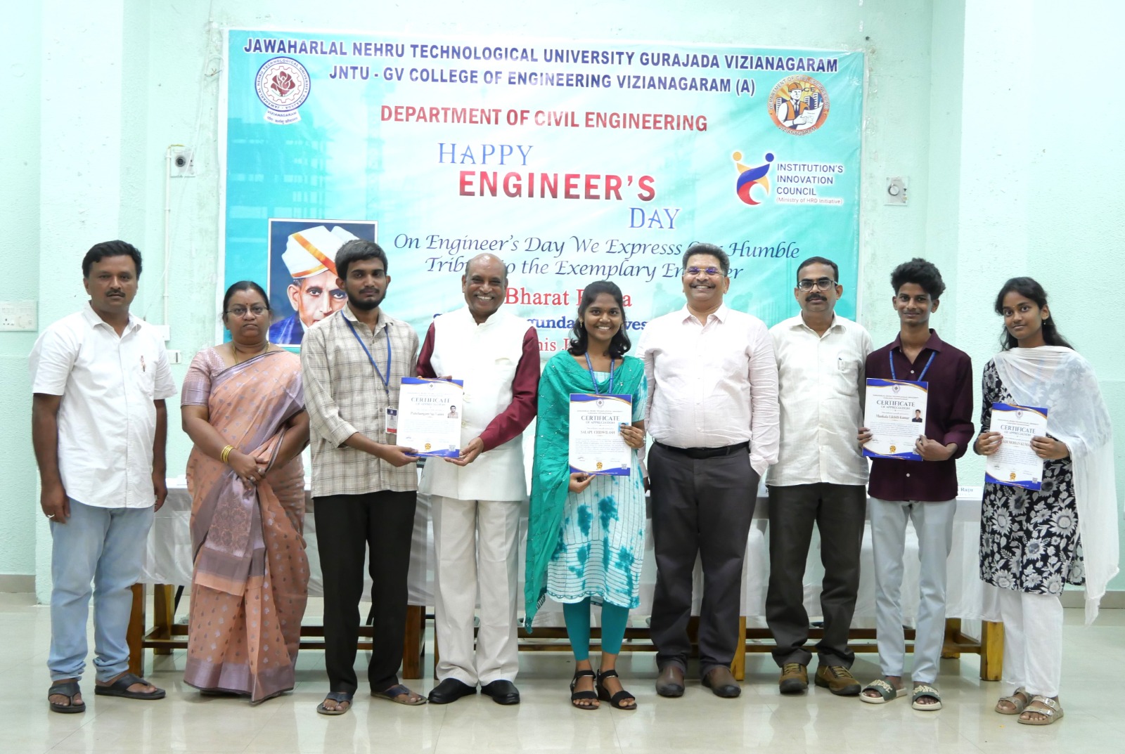 Developers of JNTUGVCEV website have been felicitated